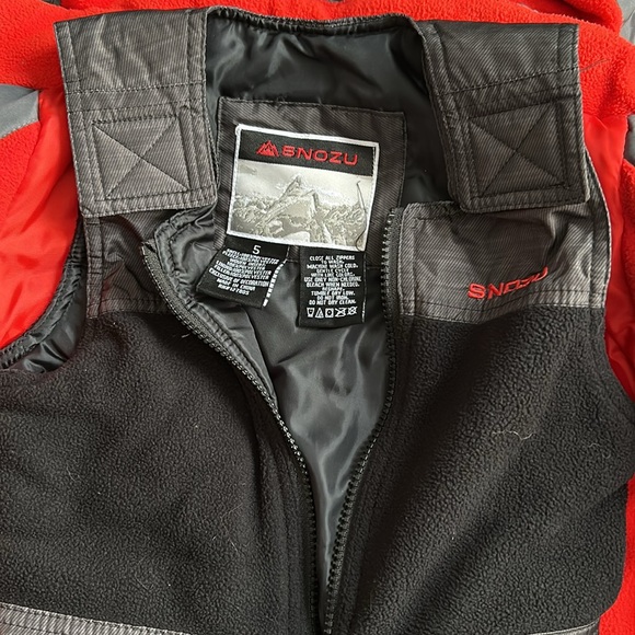 BOYS SNOW SUIT - Picture 2 of 5